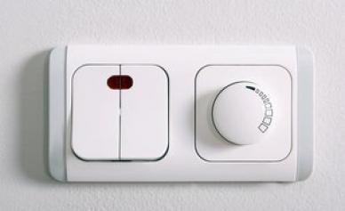 Informații utile despre variatoare Schema controlerului de iluminare a comutatorului cu buton